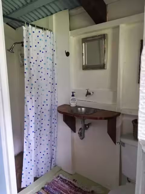 Bunkhouse private bathroom