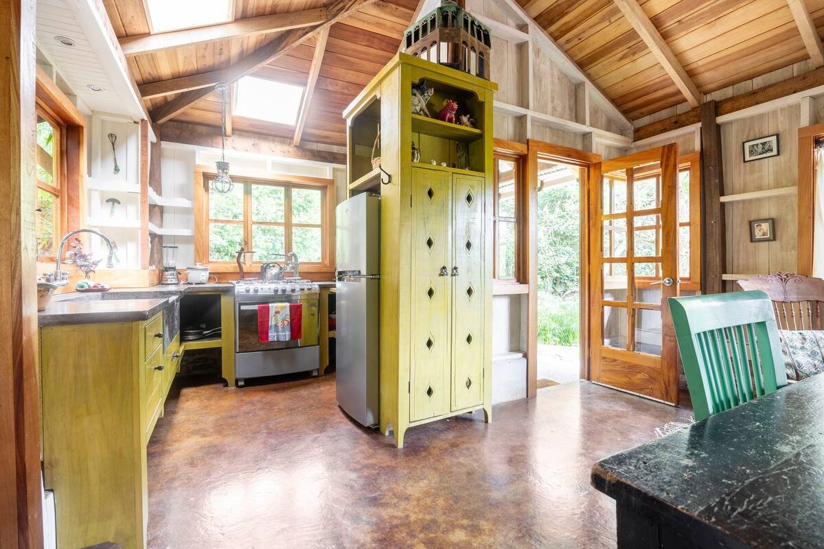 Kitchen main view